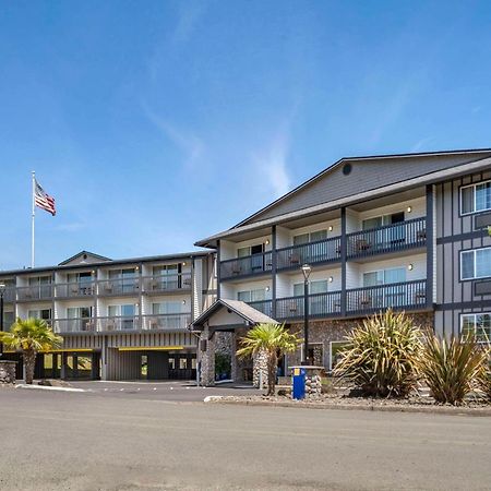Comfort Inn & Suites Lincoln City Exterior photo