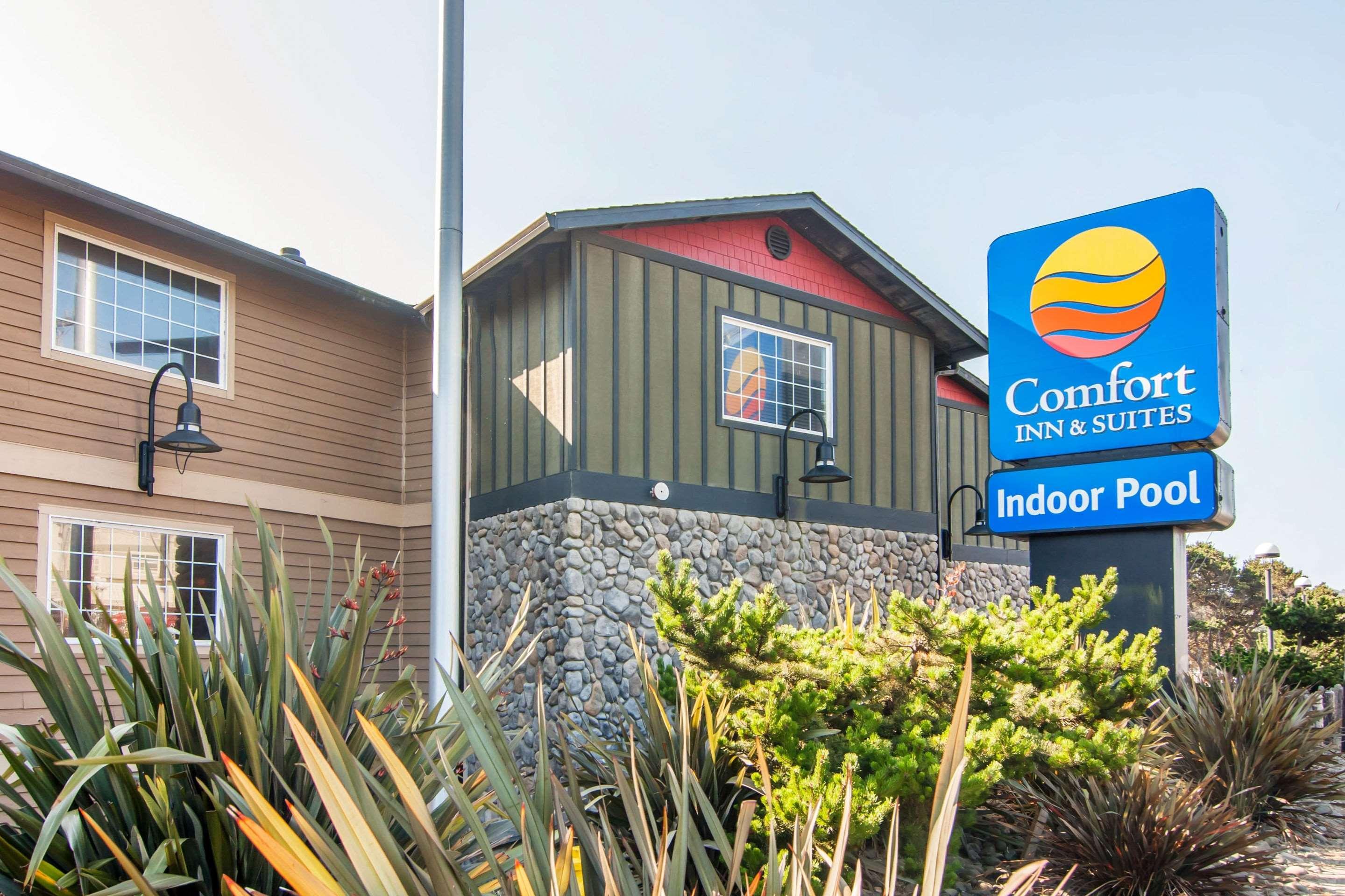 Comfort Inn & Suites Lincoln City Exterior photo
